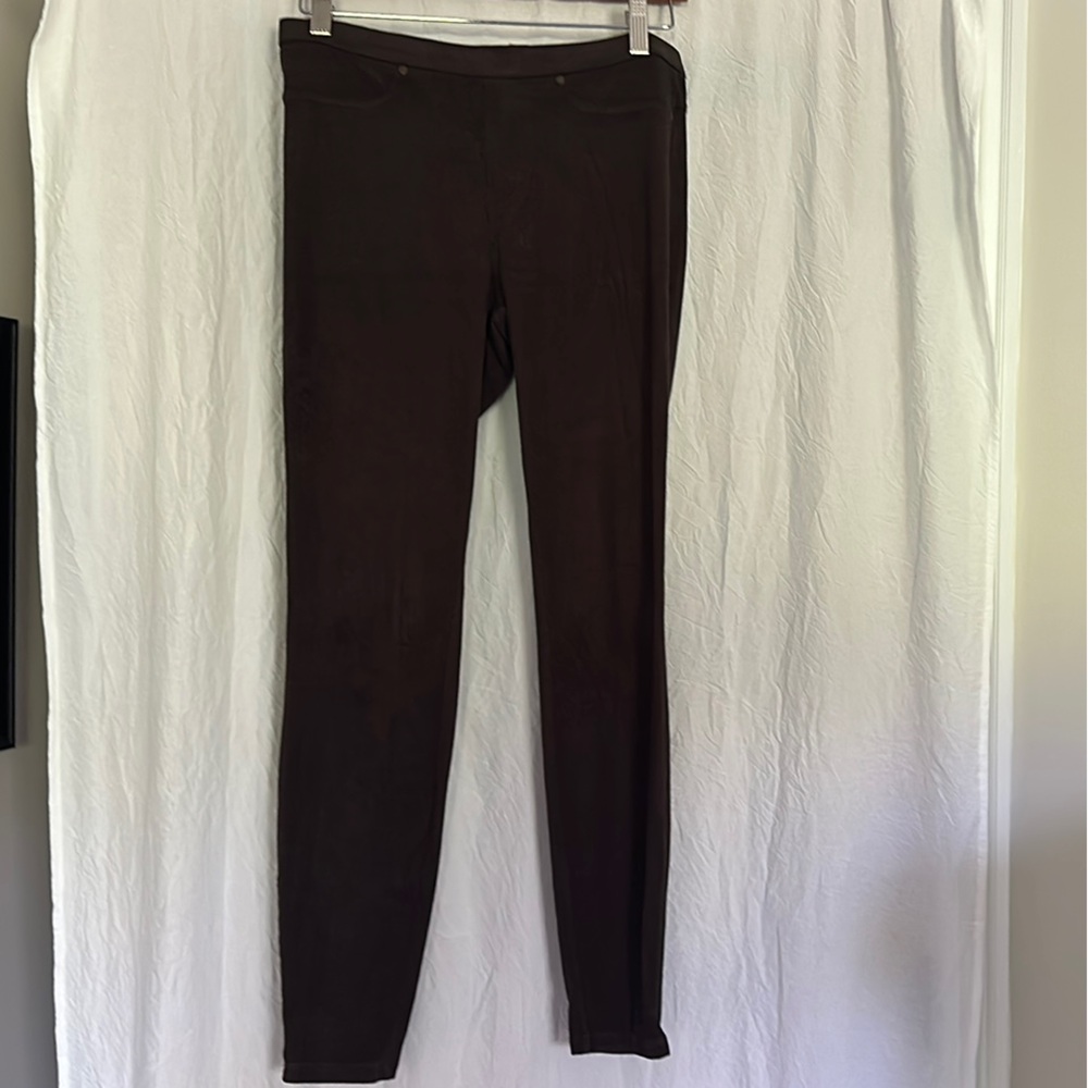 HUE Chocolate Brown Soft Stretchy, Suede-like Leggings